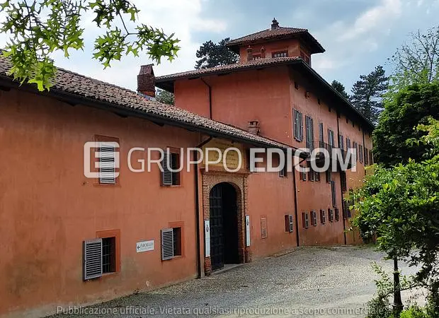 Edifici a destinazione particolare in cascina quaronis - 1