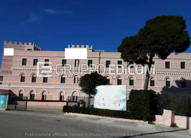 Alberghi e pensioni in Via Lungomare, 2 - 1