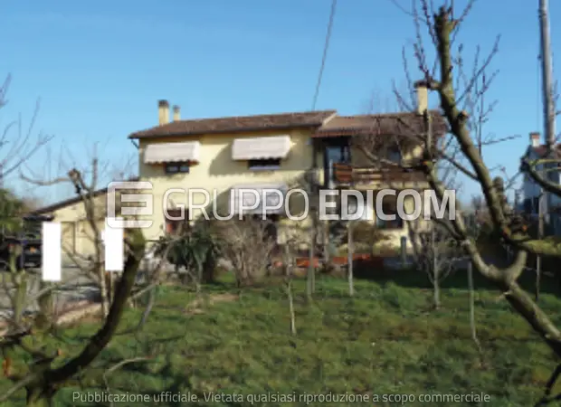 Abitazione di tipo economico in Via Fratte, 24 - 1