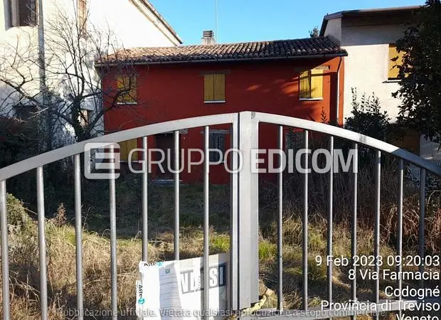 Abitazione di tipo economico in Via Farmacia, 8 - 1