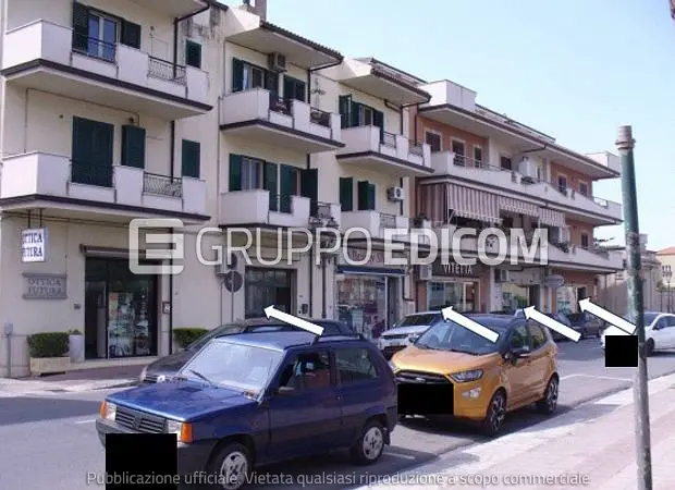 Negozi, botteghe in Corso della Repubblica - 1