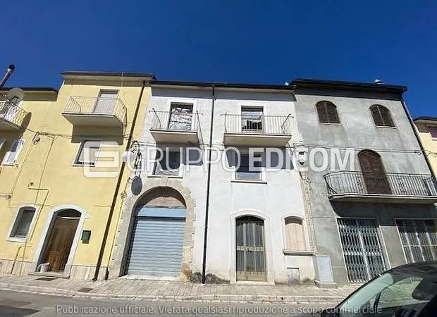 Abitazione di tipo popolare in Via Fontana, 82025 Montefalcone di Val Fortore BN, Italia - 1