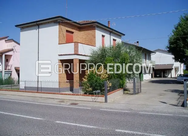 Abitazione di tipo economico in Piangipane, Via Piangipane, 108 - 1