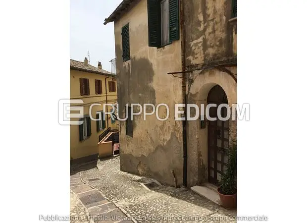 Abitazione di tipo economico in Via Cavour, 24 - 1