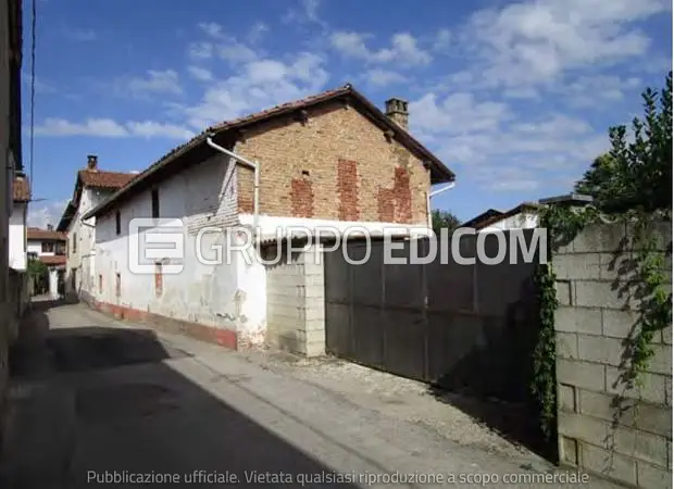 Abitazione di tipo popolare in Via Vignale I, 1 - 1